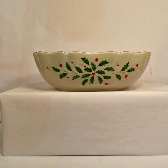 LENOX HOLIDAY ARCHIVE LARGE FLUTED BOWL 10 INCHES - Picture 7 of 9